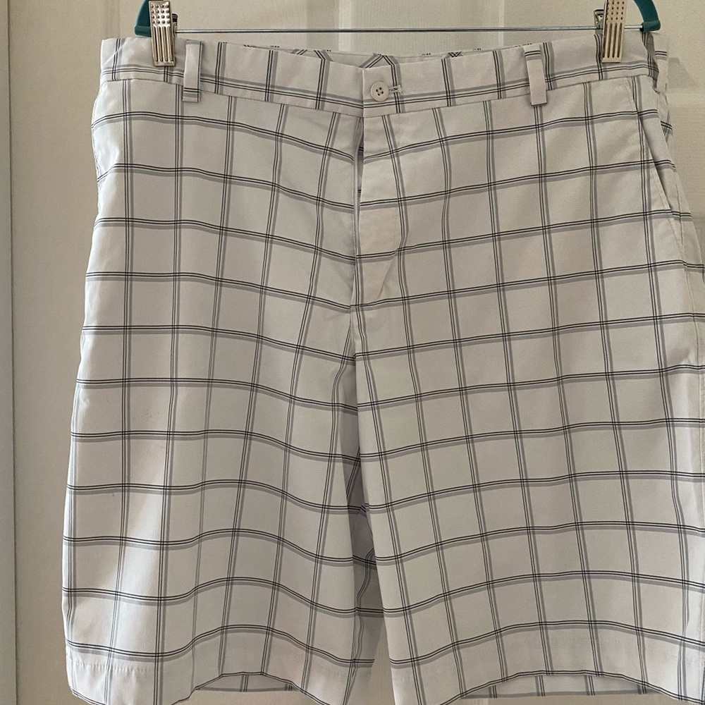 Men’s Nike Golf shorts; size 36
